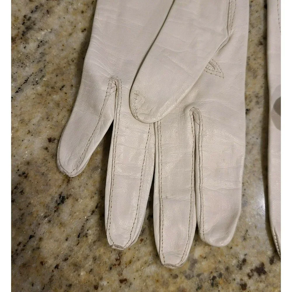 Vintage Leather White 8